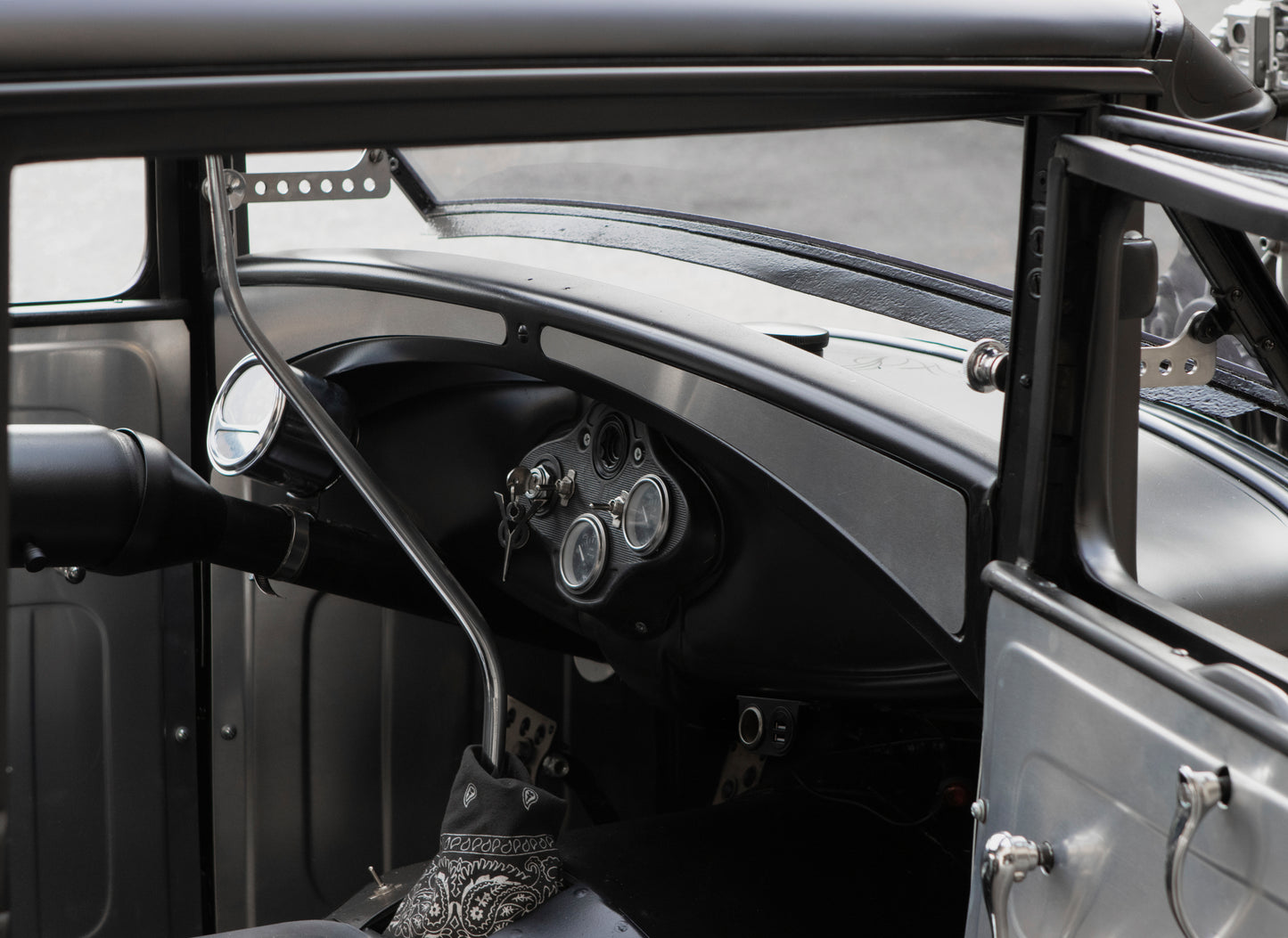 1928-1932 Ford Windshield "Shorty" Swing Arms - Locking Style