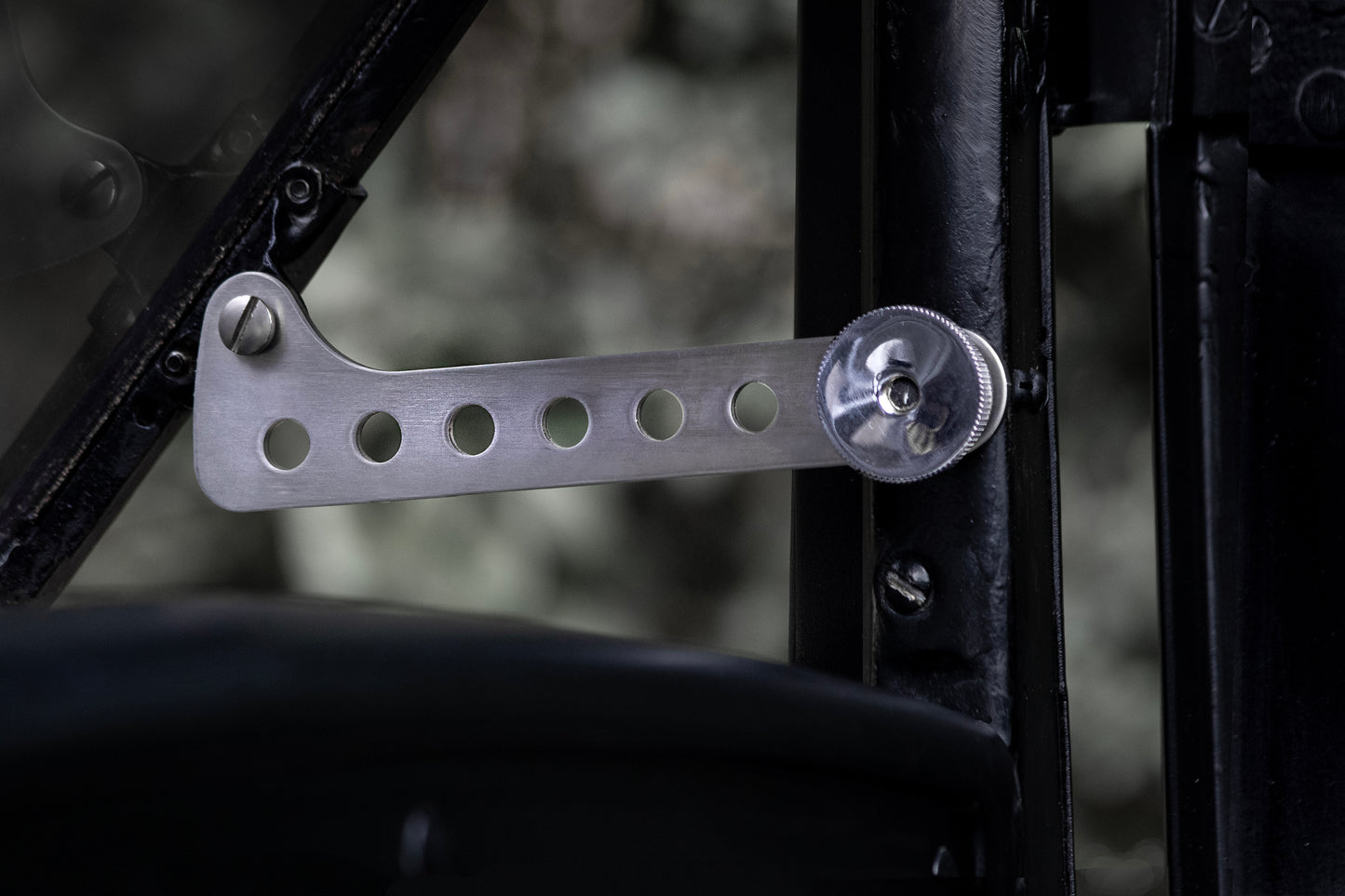1928-1932 Ford Windshield Swing Arms - Locking Style