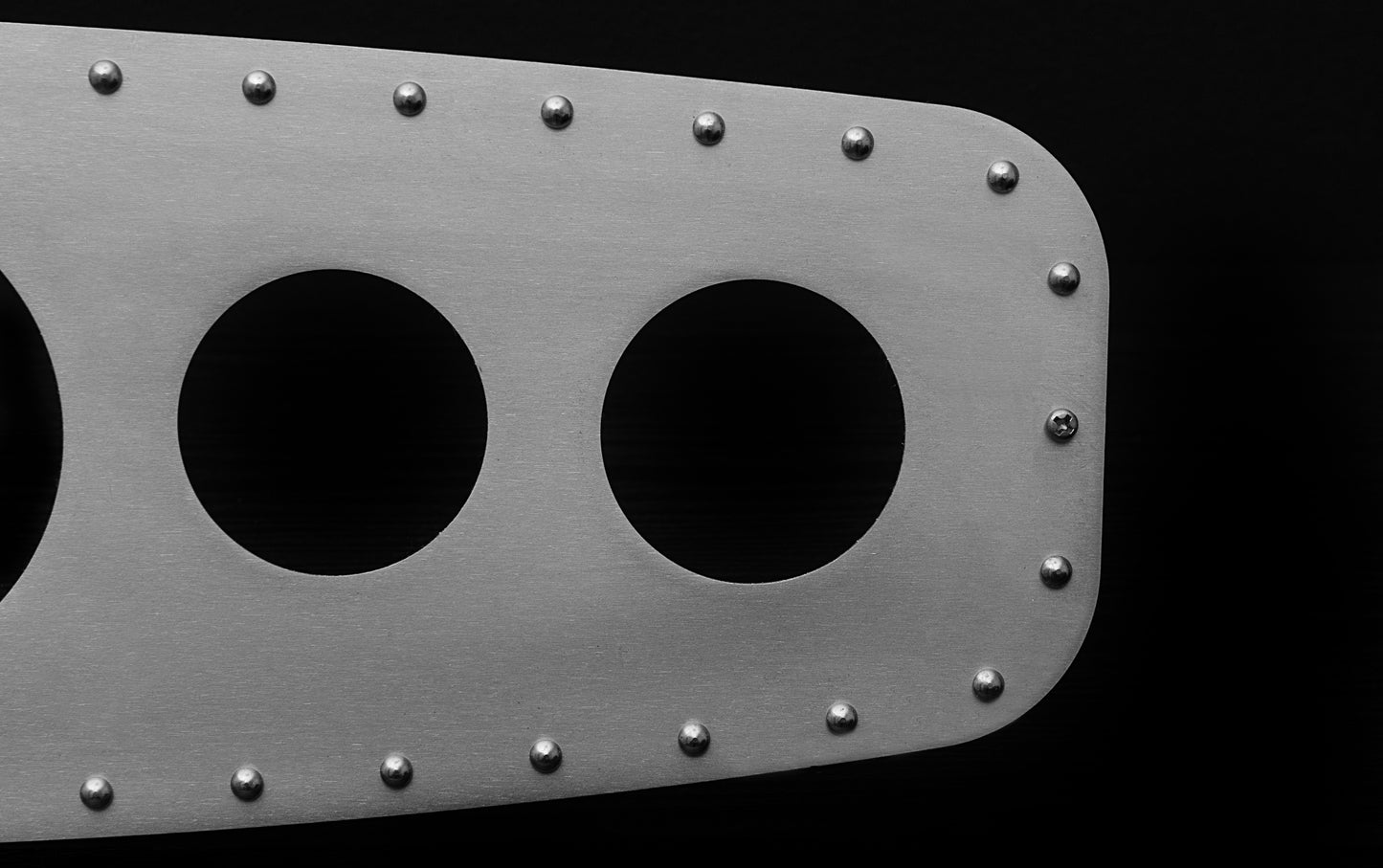Aviation 6 Gauge Dash Insert + Silver Rivets